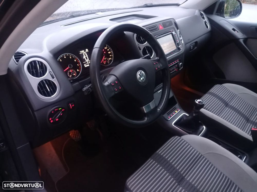 VW Tiguan 1.4 TSI Sport - 16