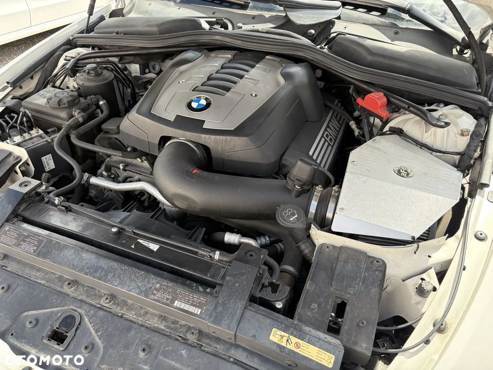 BMW Seria 6 650 i - 24