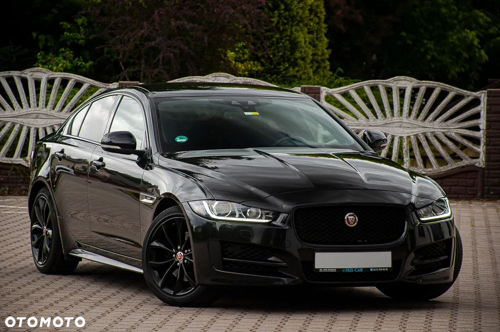 Jaguar XE - 35