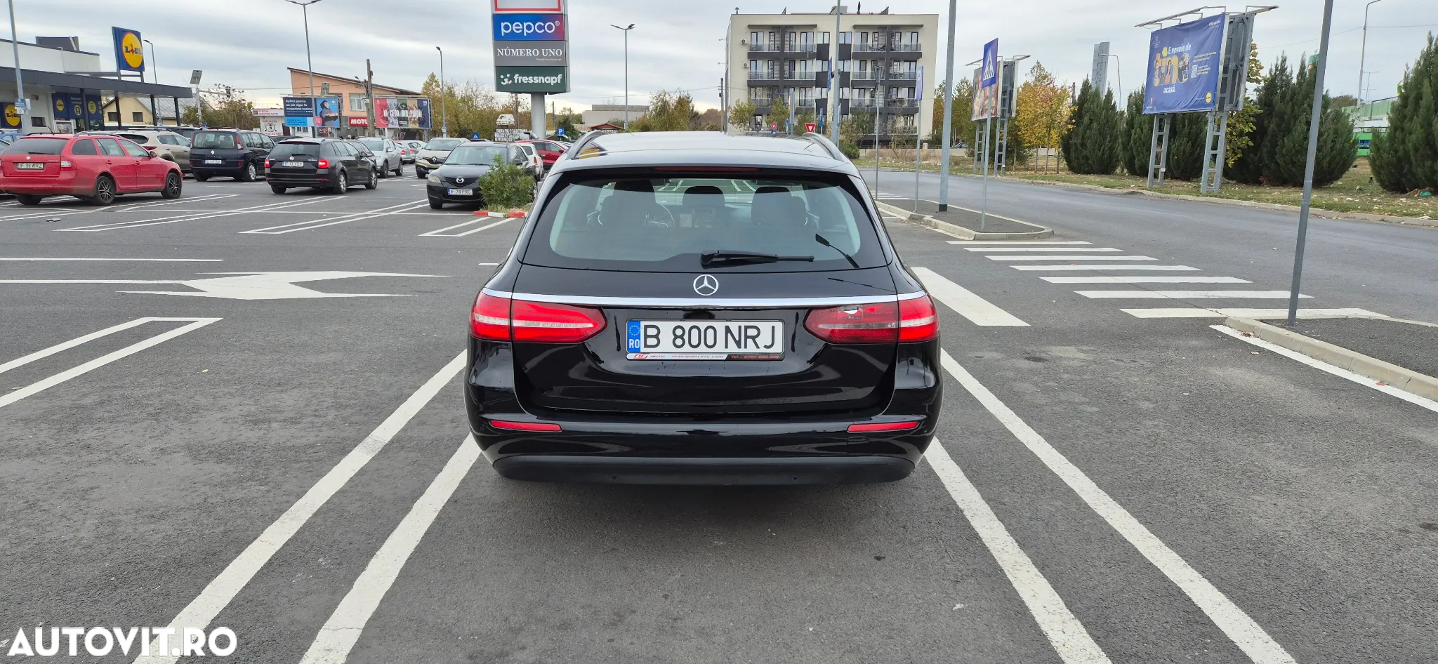 Mercedes-Benz E 200 d T 9G-TRONIC - 37