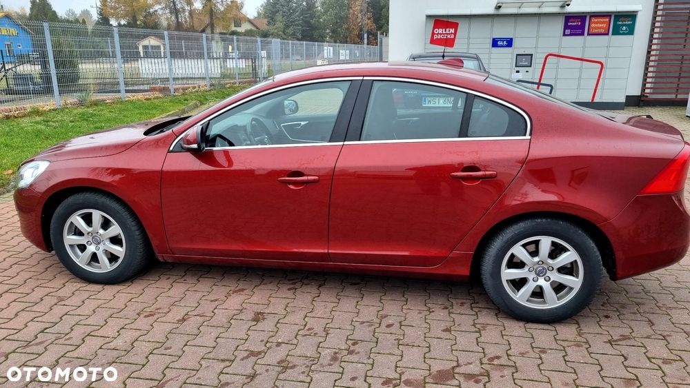 Volvo S60 D3 Geartronic Momentum - 9