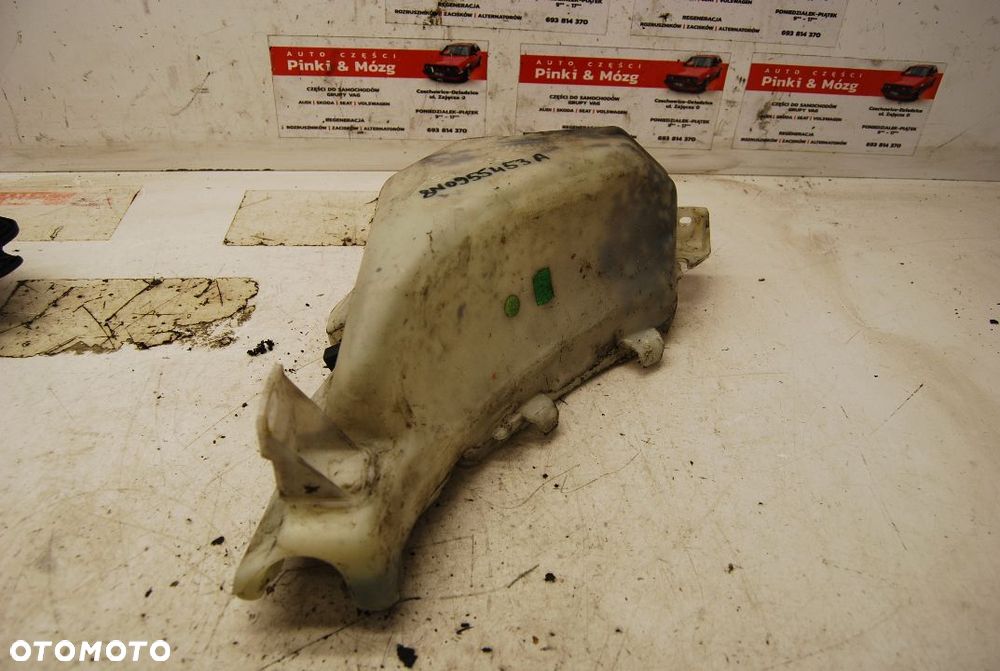 ZBIORNICZEK SPRYSKIWACZY 8N0955453A AUDI TT - 4