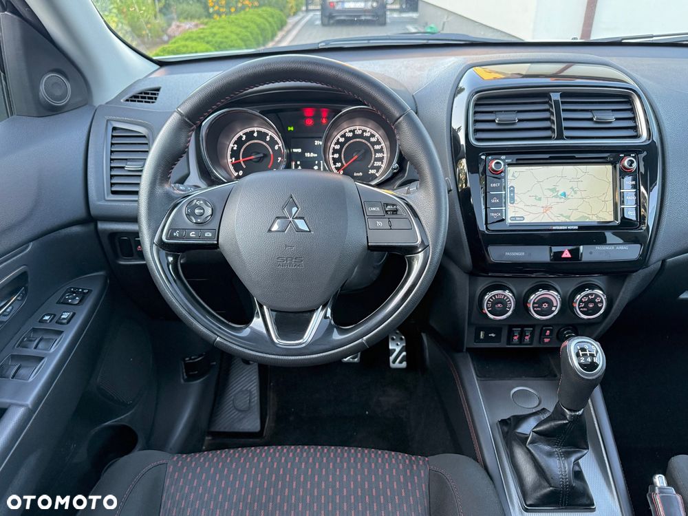 Mitsubishi ASX 1.6 Intense Plus Navi Blue Edition - 11