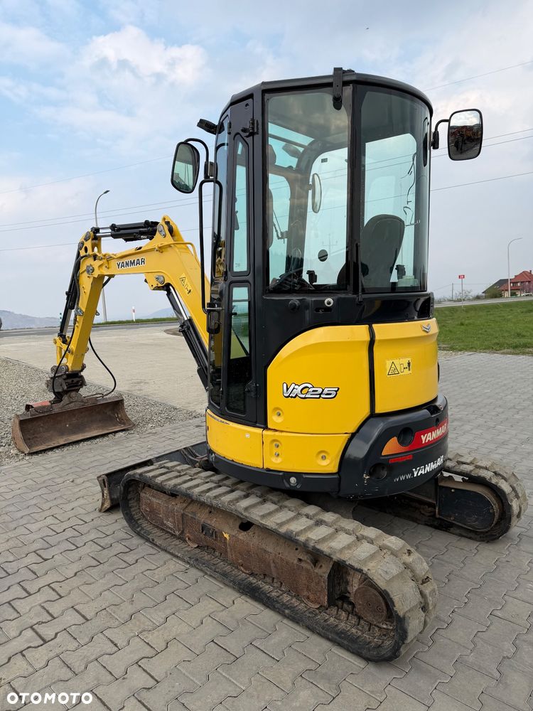 Yanmar Vio25 - 9