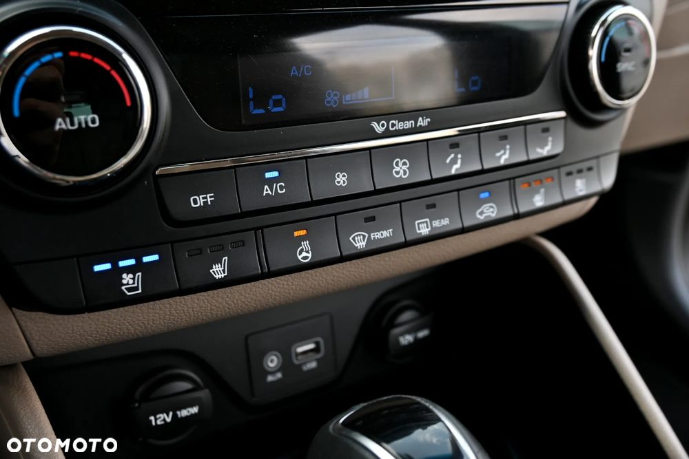 Hyundai Tucson 2.0 CRDI Premium 4WD - 37