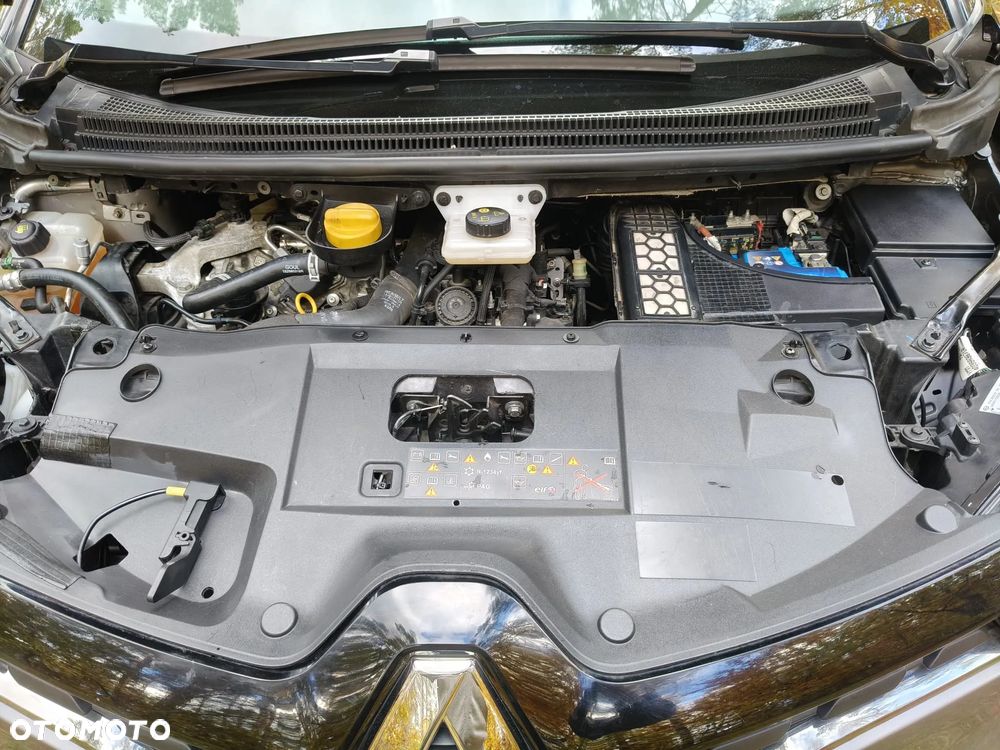 Renault Grand Scenic - 26
