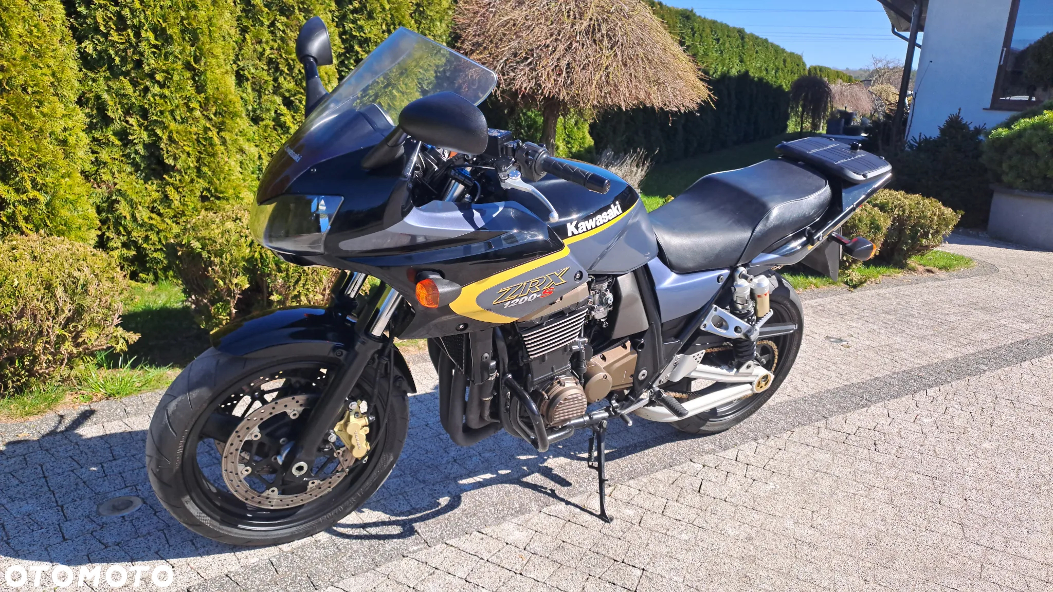 Kawasaki ZRX - 6