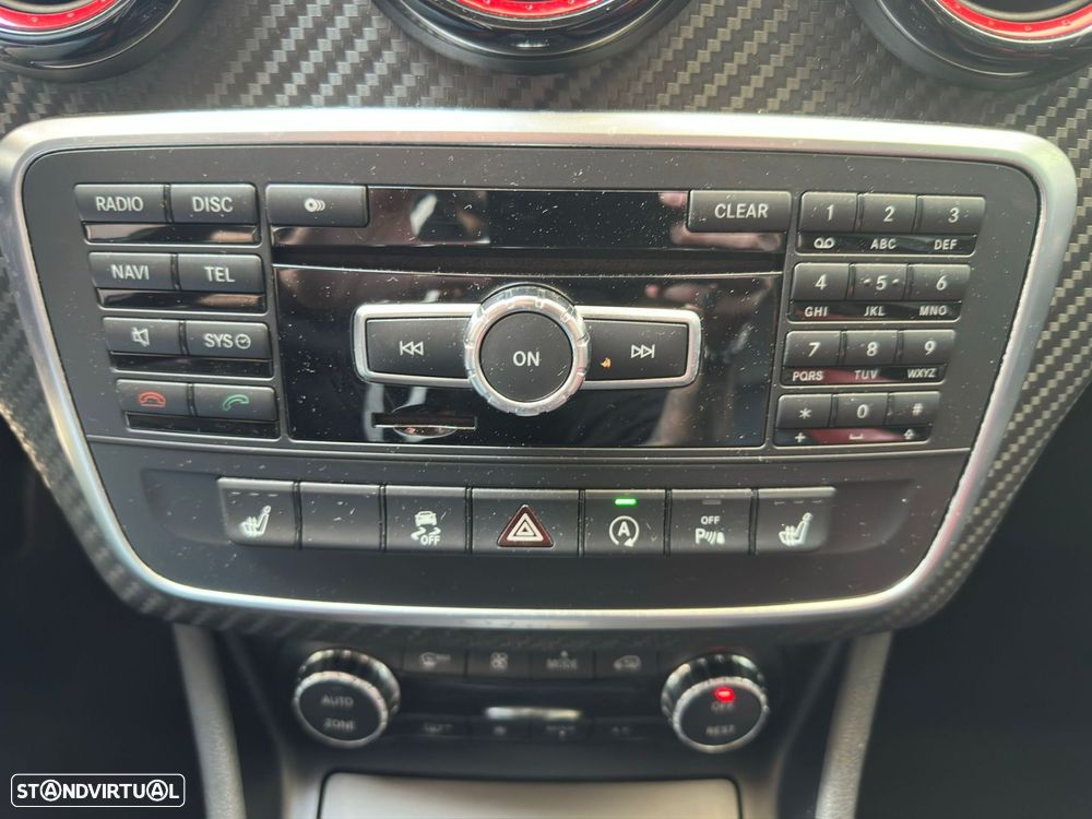 Mercedes-Benz A 45 AMG 4-Matic - 18