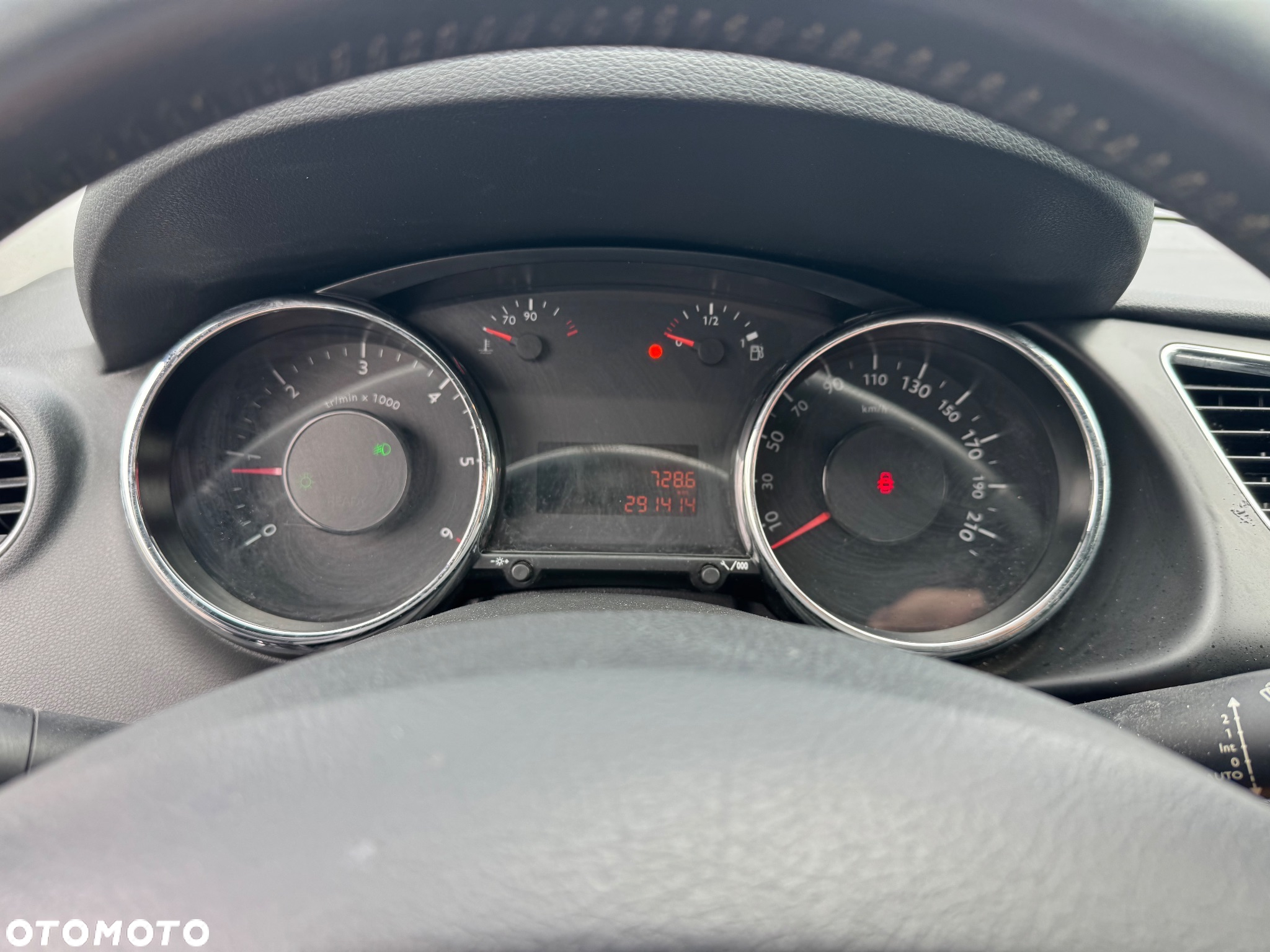 Peugeot 3008 1.6 HDi Premium - 17