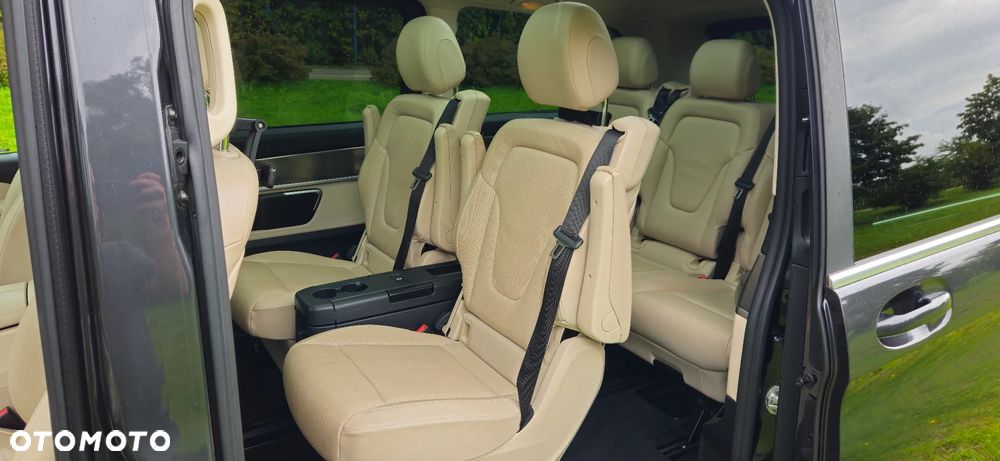 Mercedes-Benz Klasa V 300 d 4-Matic Exclusive 9G-Tronic (d³ugi) - 21