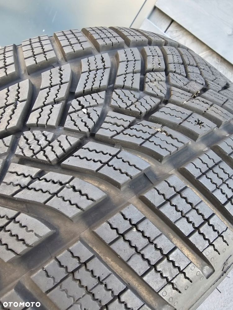 Goodyear Ultra Grip Performance  245/40R19 98 W BMW - 2