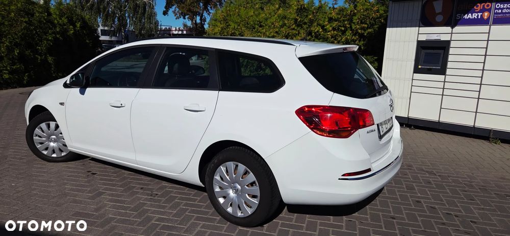 Opel Astra 1.6 Sports Tourer Design Edition - 8