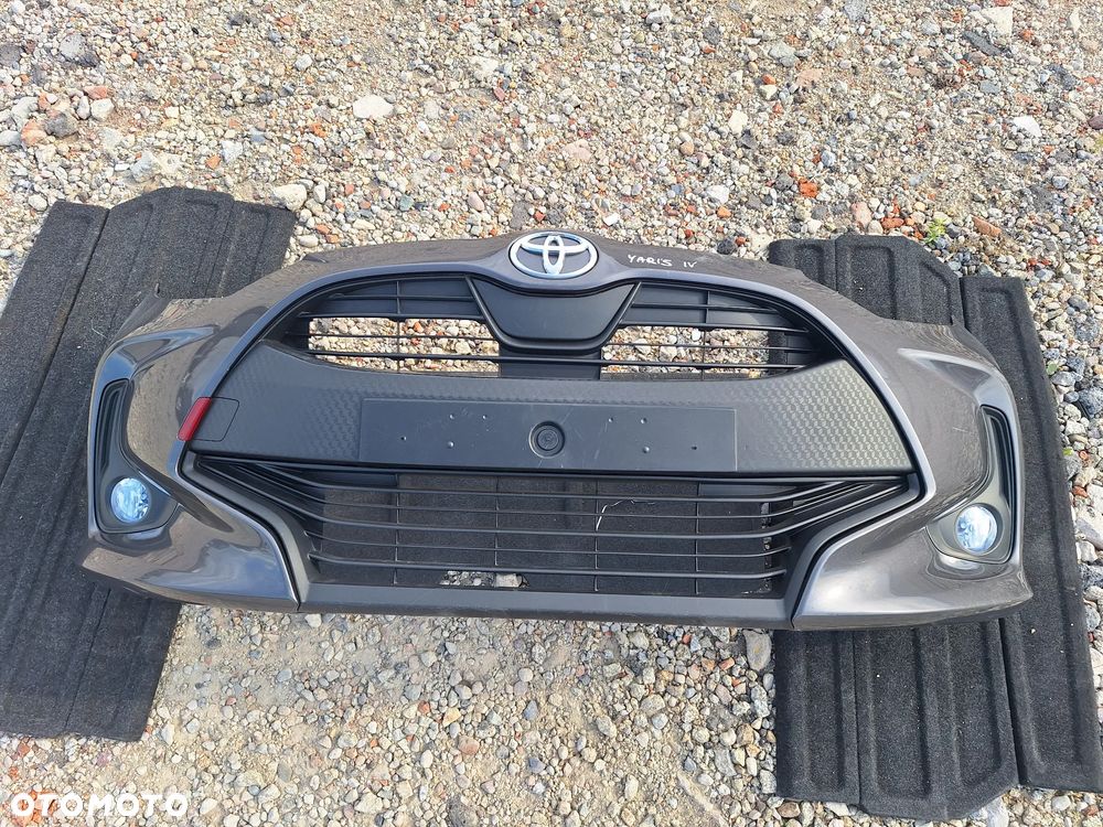 ZDERZAK PRZEDNI KOMPLETNY TOYOTA YARIS IV - 6