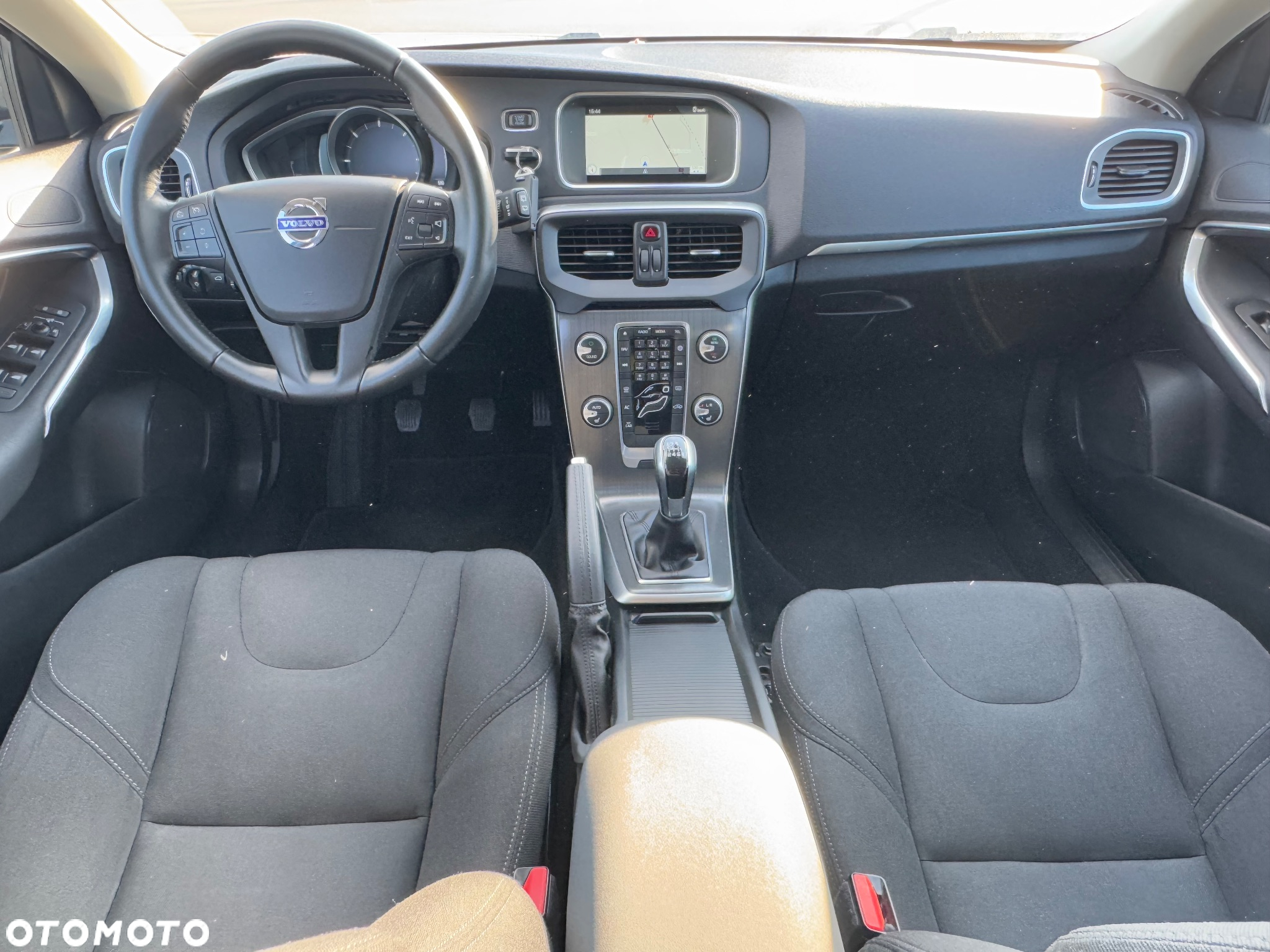 Volvo V40 D2 Drive-E Momentum - 30