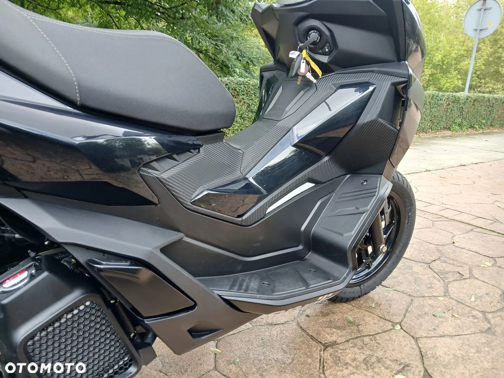 Aprilia SR - 32