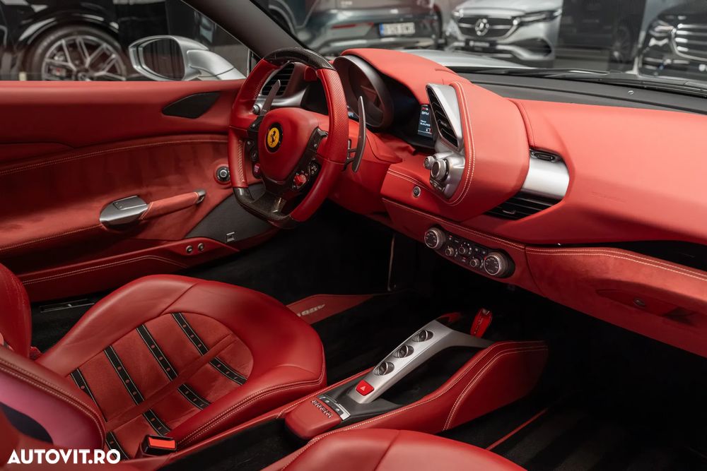 Ferrari 488 GTB - 28