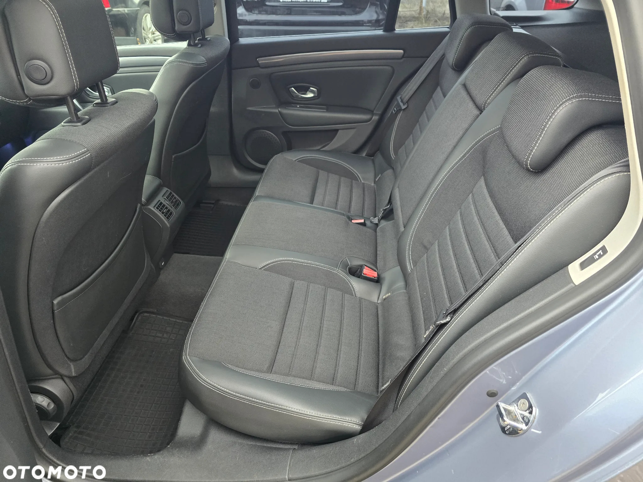 Renault Laguna dCi 150 FAP Dynamique - 32