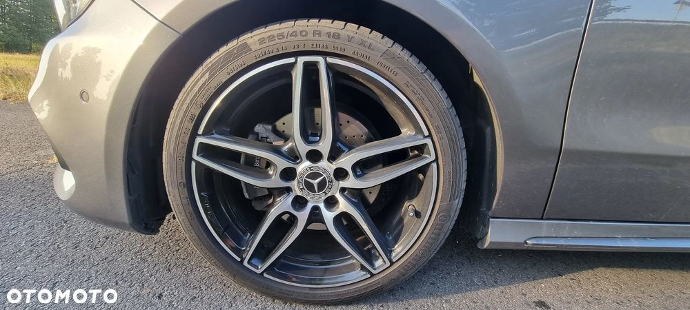 Mercedes-Benz Klasa A 180 AMG Line - 17