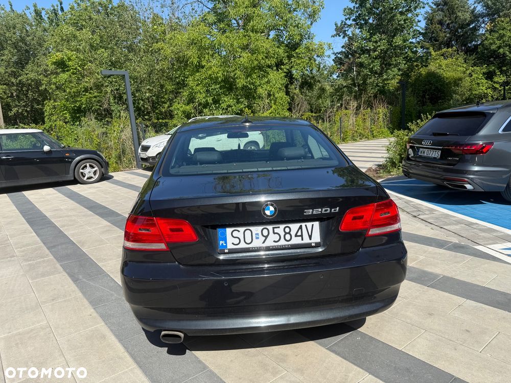 BMW Seria 3 320d - 4