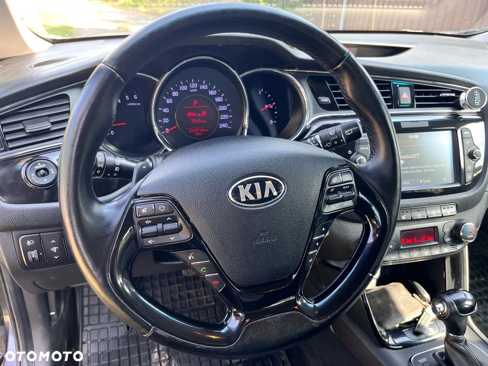 Kia Ceed Cee'd 1.6 CRDi L Business Line DCT - 12