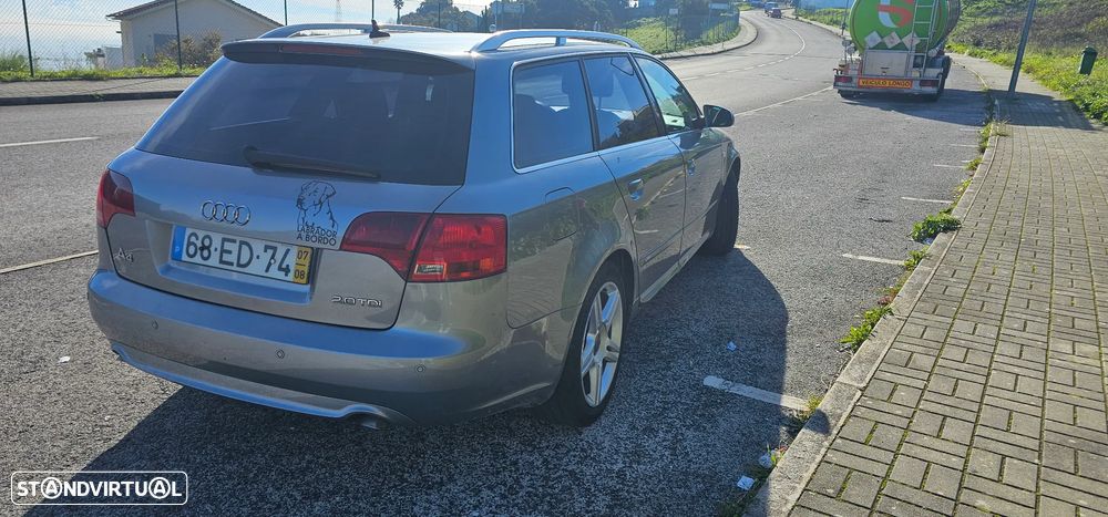 Audi A4 Avant 2.0 TDi S-line - 2