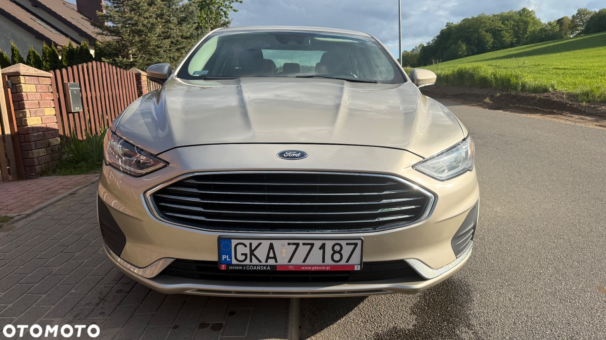 Ford Fusion - 2