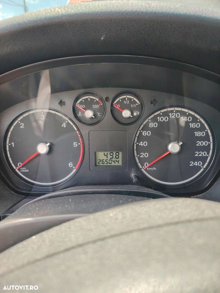 Ford Focus 1.6 TDCi Trend - 12