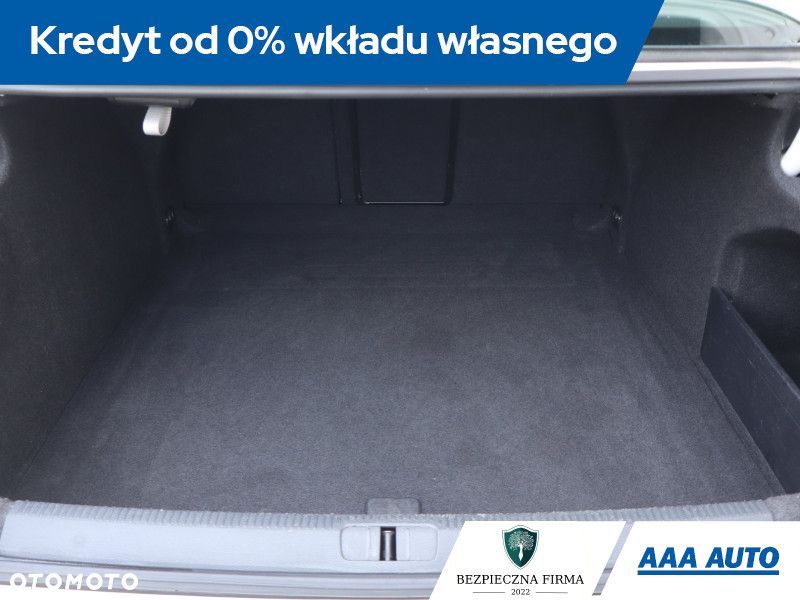 Volkswagen Passat CC - 14