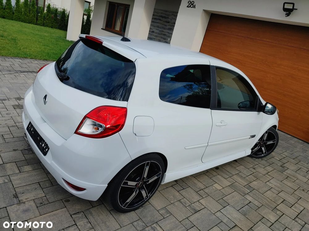 Renault Clio 1.6 16V GT - 18