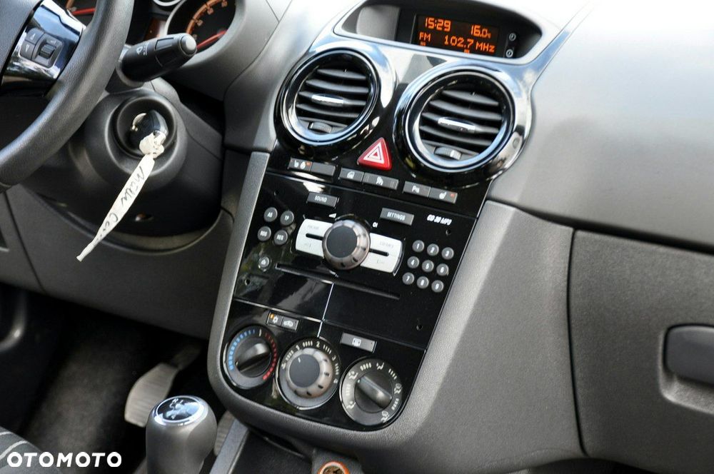Opel Corsa - 27