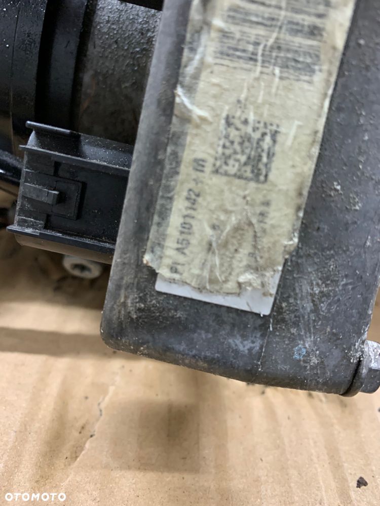 Jeep Grand Cherokee WK2 Lift Pompa Wspomagania   P051544449AD - 3