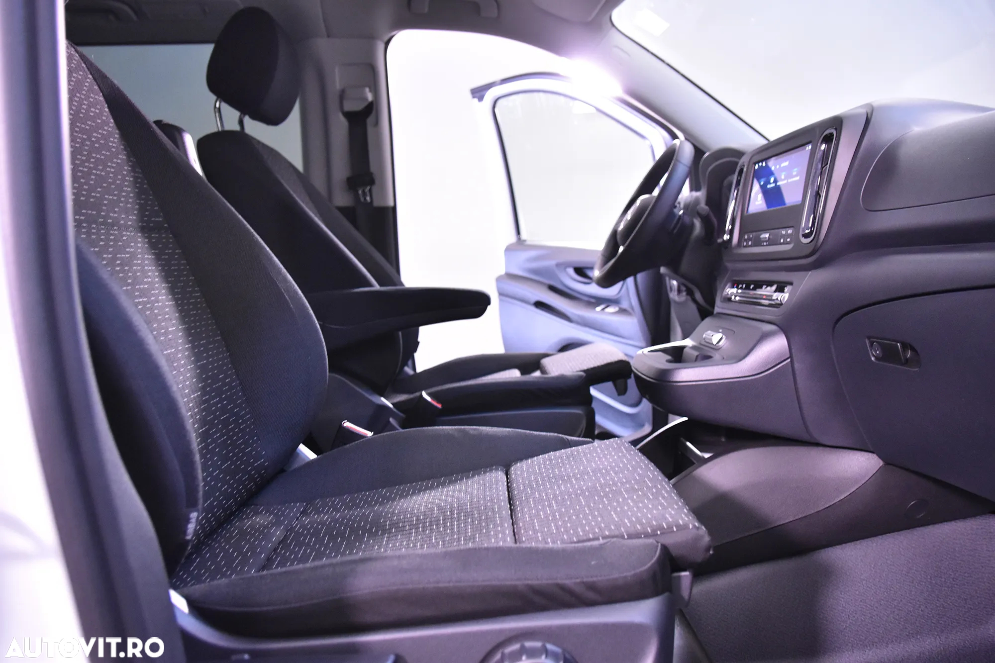 Mercedes-Benz Vito - 11