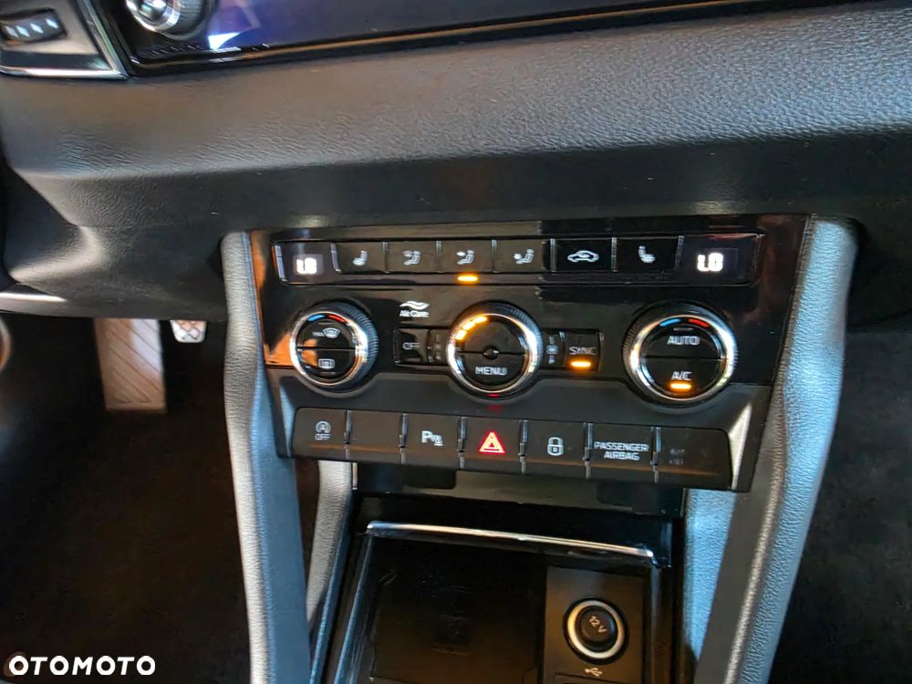 Skoda Karoq 2.0 TDI Selection - 30