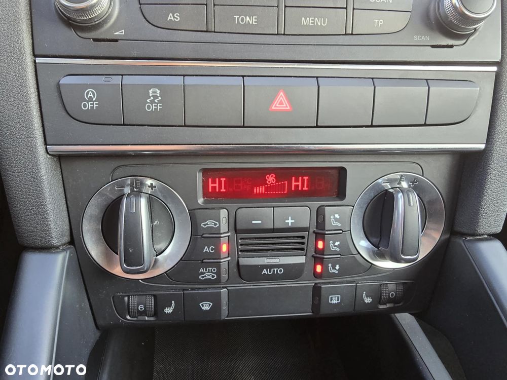 Audi A3 3-drzwiowe 2.0 TDI Quattro Ambiente - 29
