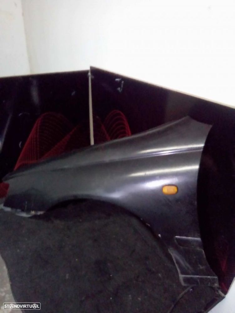 Guarda Lamas Esq Toyota Carina E (_T19_) - 1