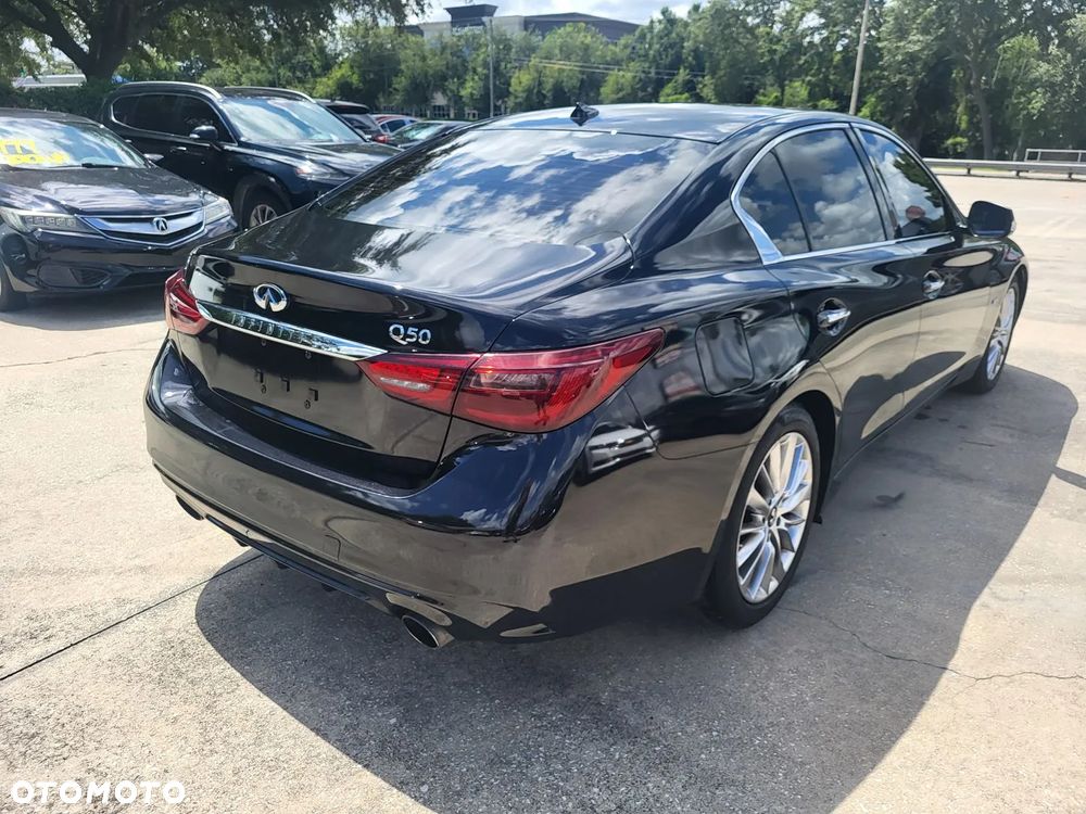 Infiniti Q50 - 12