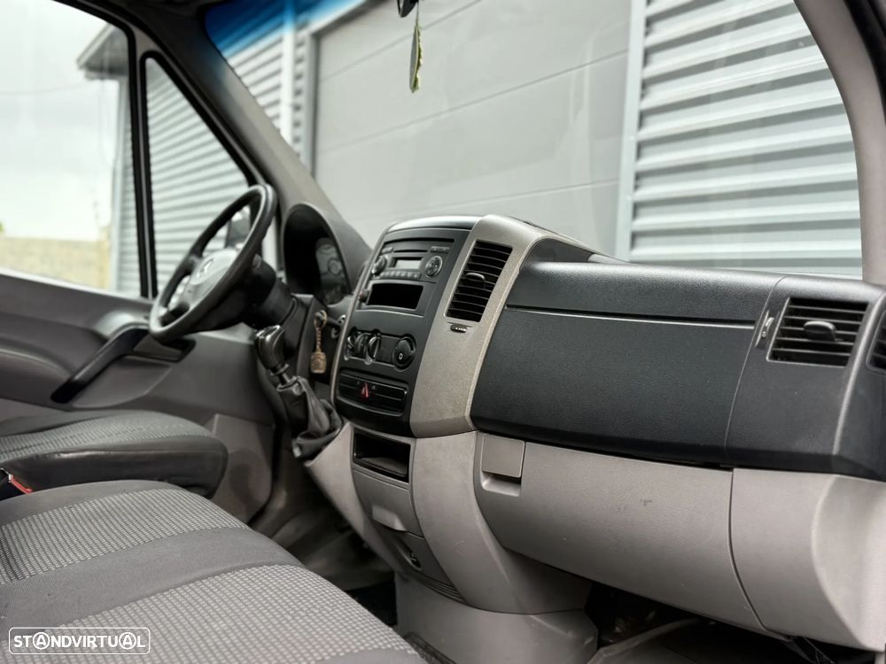 Mercedes-Benz SPRINTER 515 CDI 150.CV NACIONAL - 11