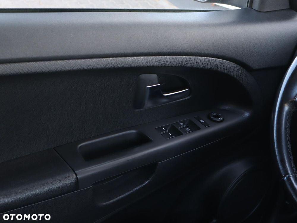 Kia Venga 1.4 Business Line - 14