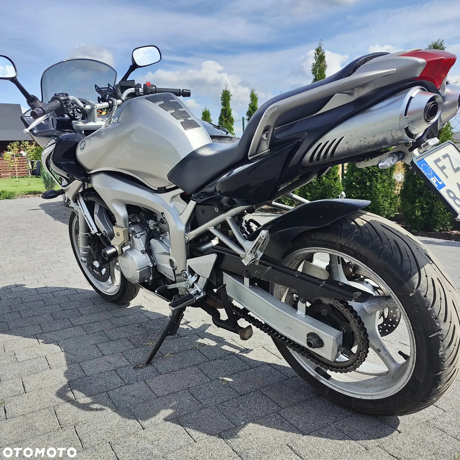 Yamaha FZ6 - 4