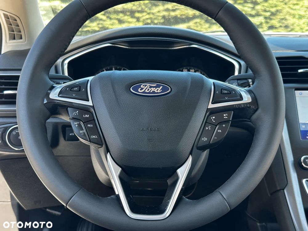 Ford Mondeo 2.0 TDCi Titanium PowerShift - 29