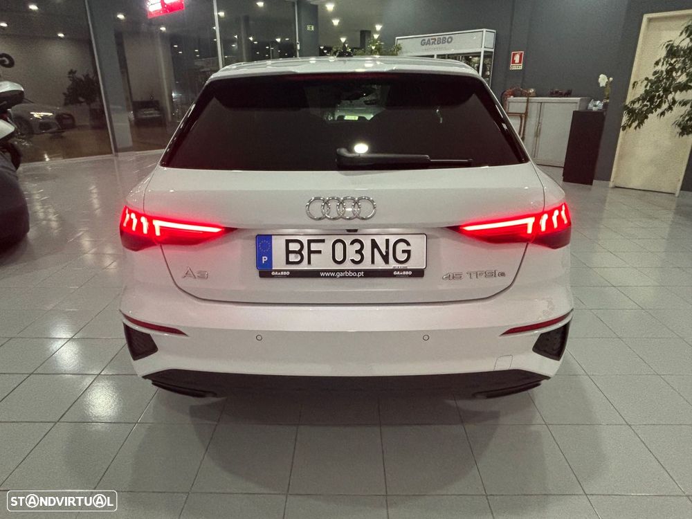 Audi A3 Sportback 45 TFSIe S line - 5