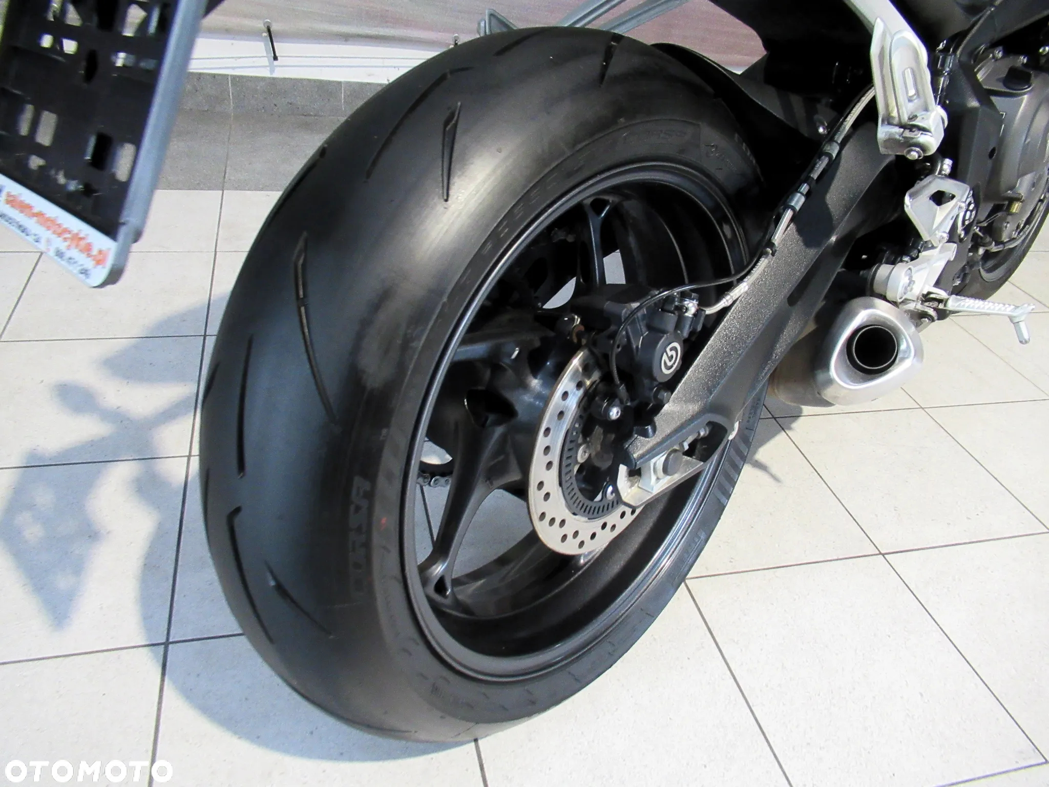Triumph Street Triple - 23