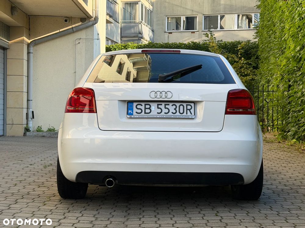 Audi A3 3-drzwiowe 1.6 Attraction - 5
