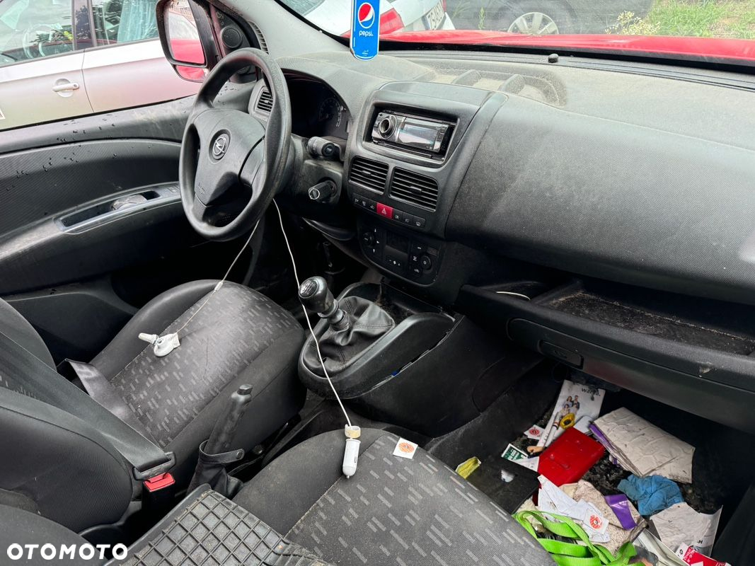 Opel Combo - 12