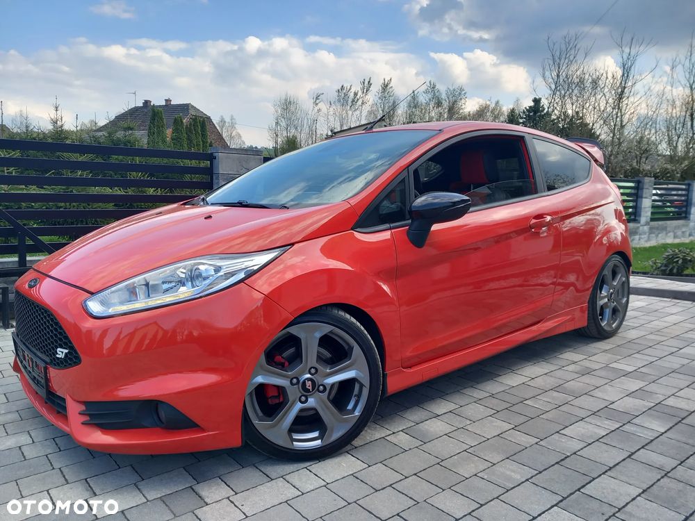 Ford Fiesta 1.6 EcoBoost ST - 1