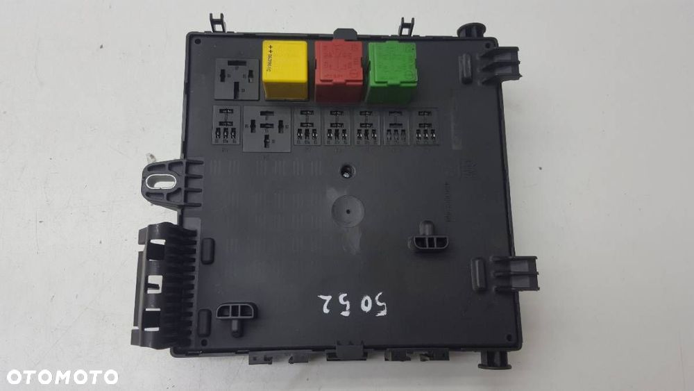 BSI SKRZYNKA BEZPIECZNIKÓW VECTRA C 13205780 EU - 7