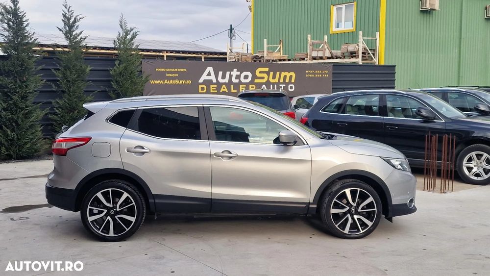 Nissan Qashqai 1.6 DCI Xtronic TEKNA - 19