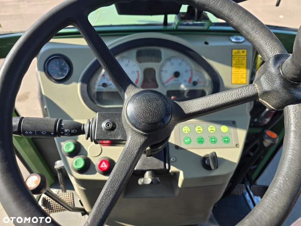 Fendt 209F - 11