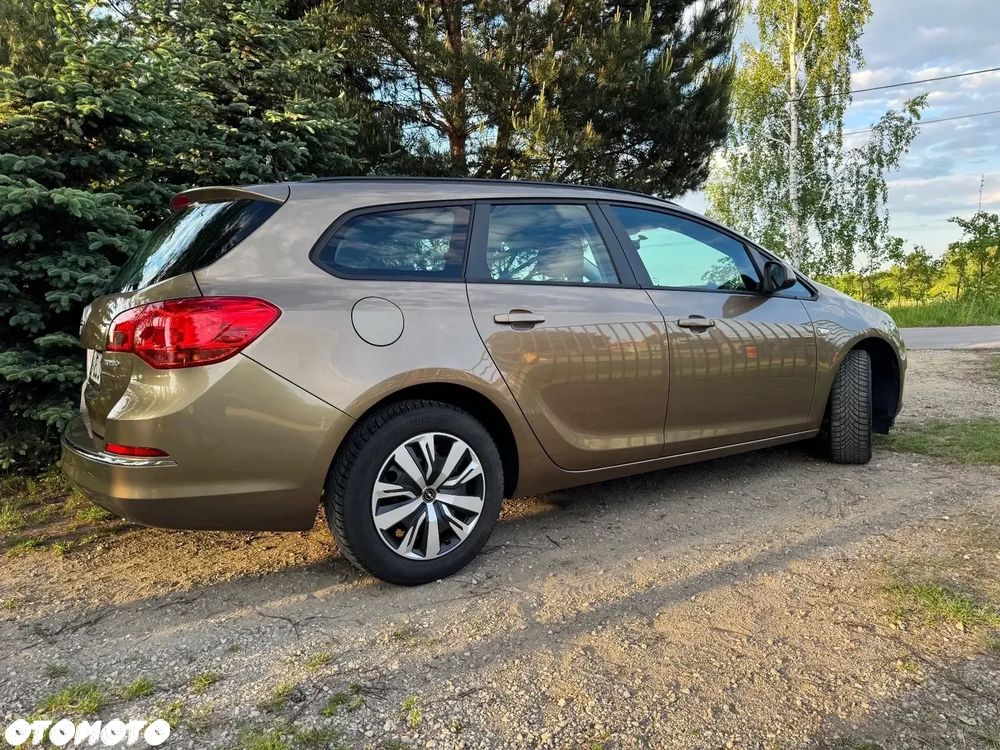 Opel Astra - 11