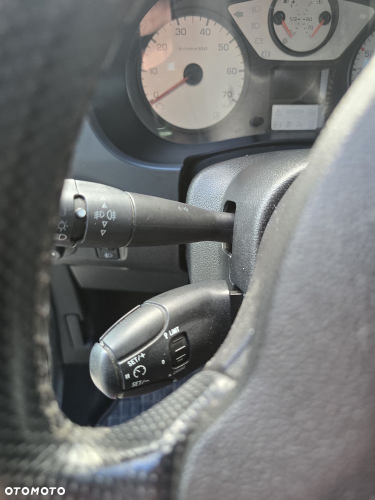 Peugeot Partner - 11